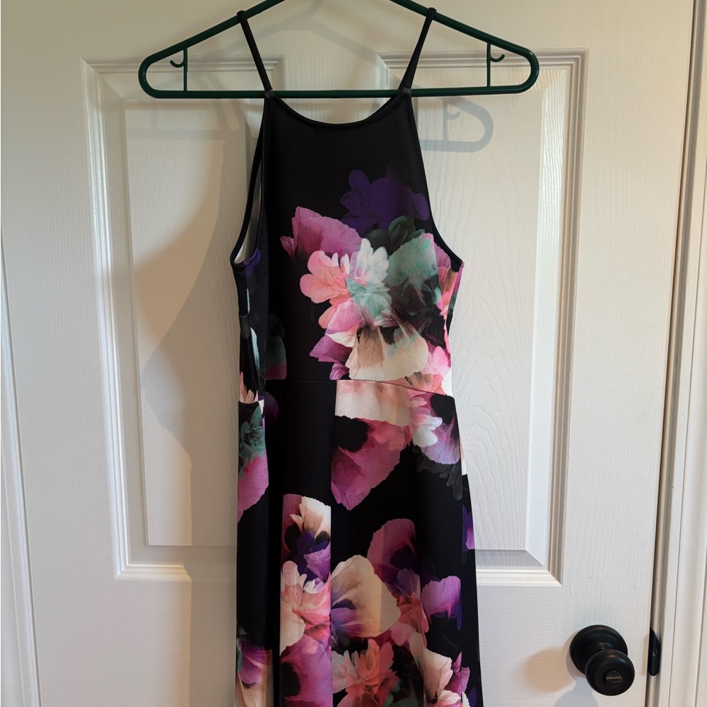 Floral Sleeveless Dress - Black and Pink